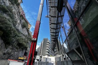 Chantier d'exception à Monaco : la précision de notre nacelle araignée sur l'Îlot Pasteur