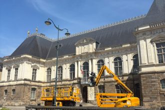 SALTI présent sur la place du Parlement de Bretagne